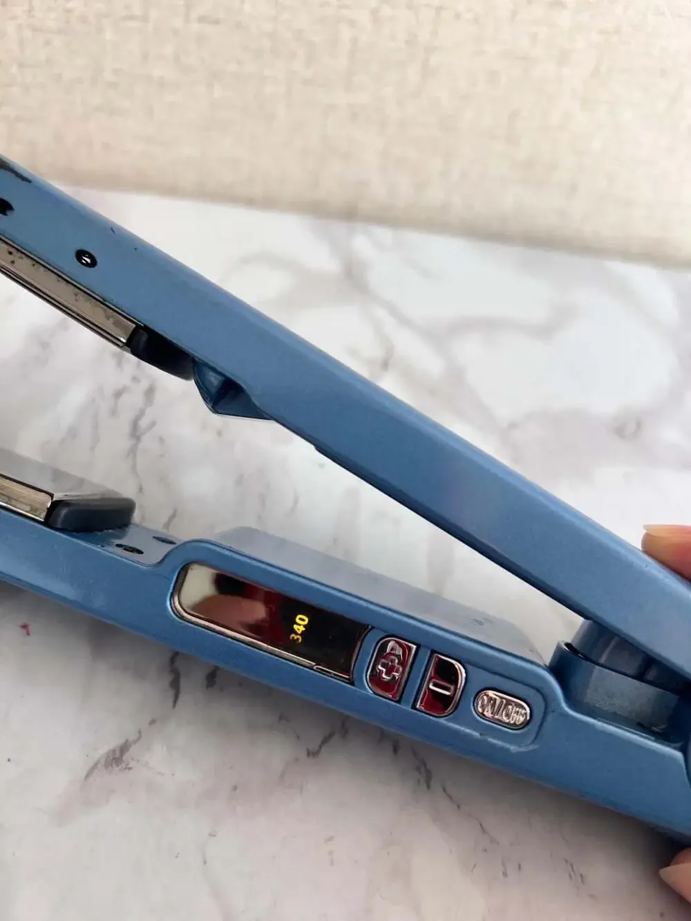 BaBylissPRO Nano Titanium Ultra-Thin Straightening Iron (Model BABNT2091T)